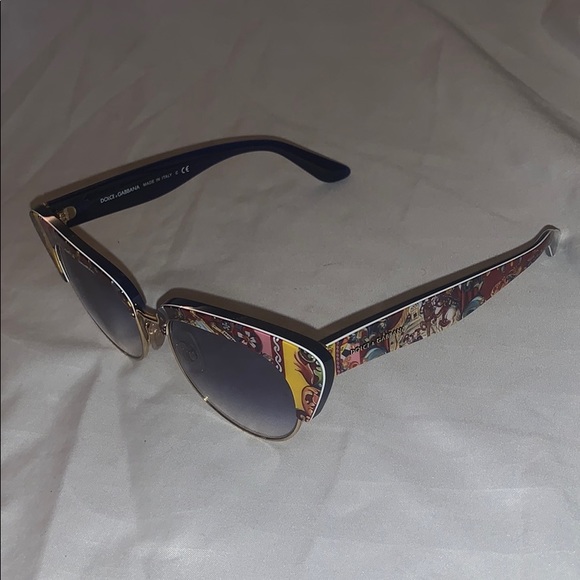 Dolce & Gabbana Sunglasses - Picture 4 of 6